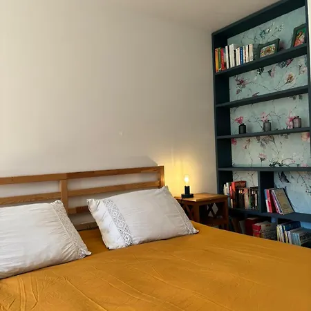 Cosy Chez Isabelle Apartment *